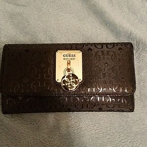 GUESS Wallet
